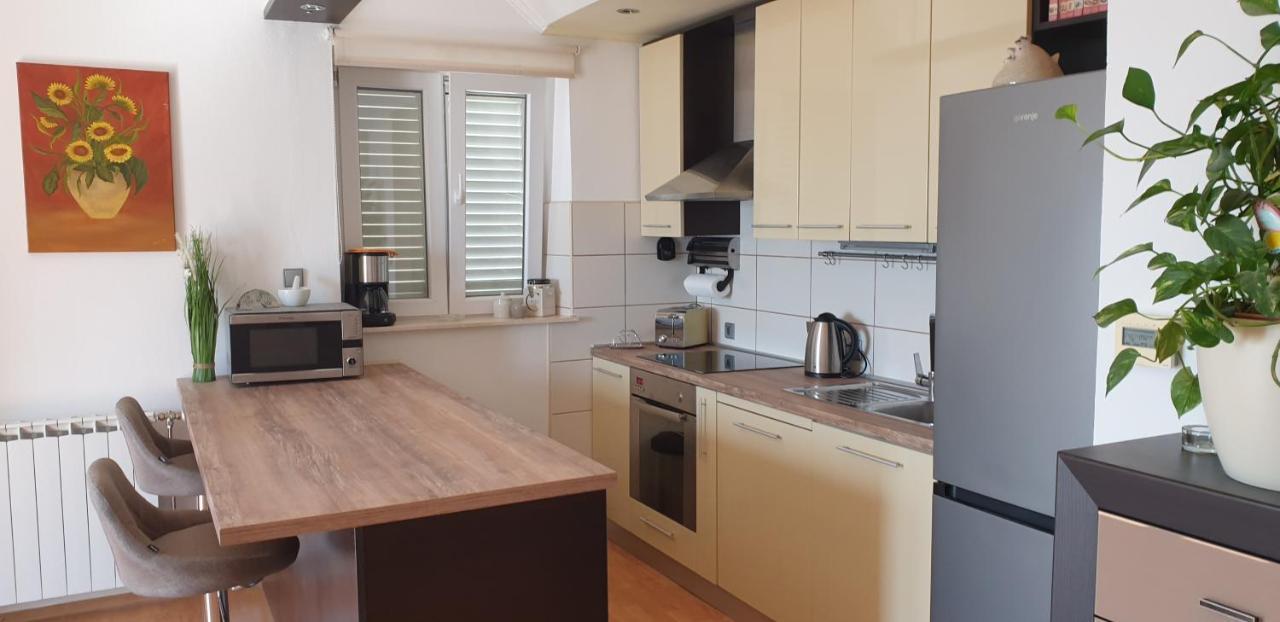 Apartments Sole Sumartin Zewnętrze zdjęcie