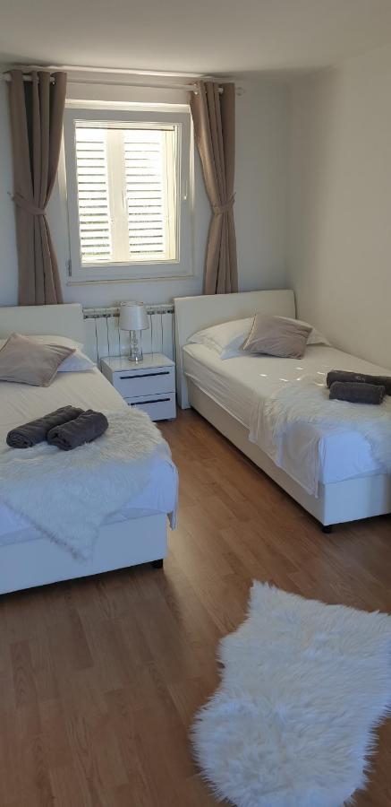 Apartments Sole Sumartin Zewnętrze zdjęcie